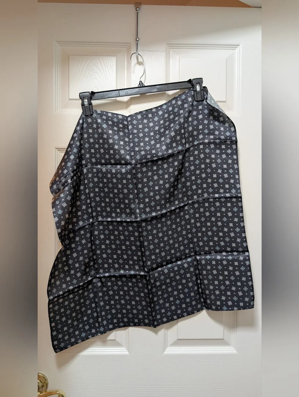 NWT Reformation Printed Silk Scarf Geometric Blue Windsor Square